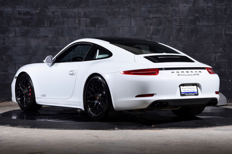 Porsche 991 Carrera GTS
