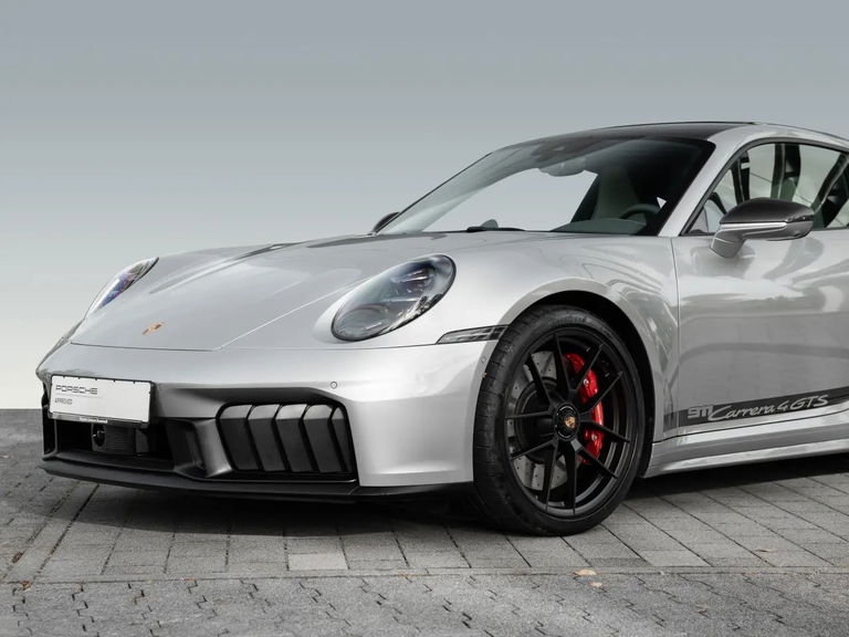 Porsche 992.2 Carrera 4 GTS