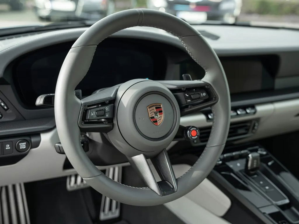 Porsche 992.2 Carrera 4 GTS