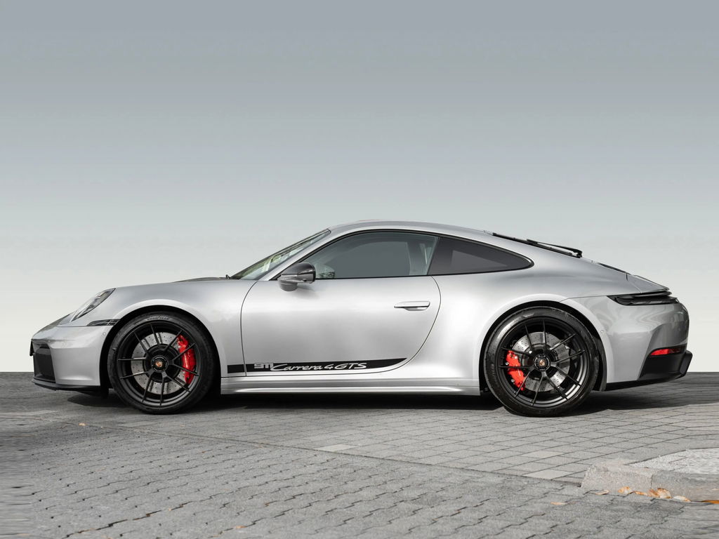 Porsche 992.2 Carrera 4 GTS