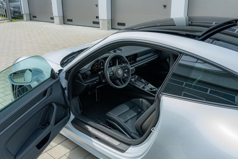 Porsche 992.2 Carrera T