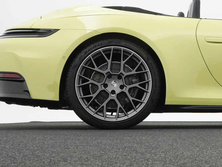 Porsche 992.2 Carrera