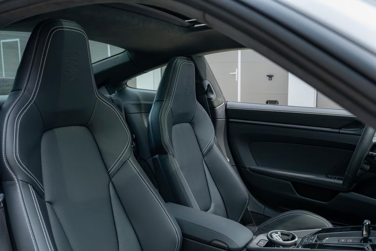 Porsche 992.2 Carrera T