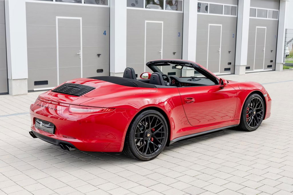Porsche 991 Carrera 4 GTS