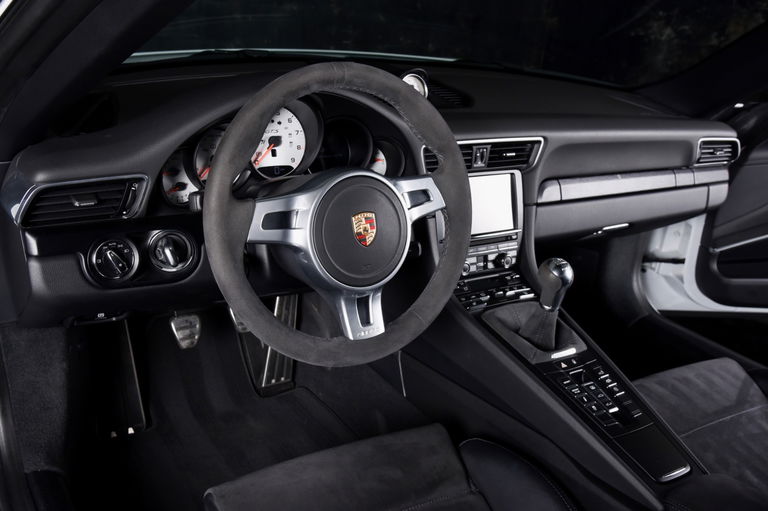 Porsche 991 Carrera GTS