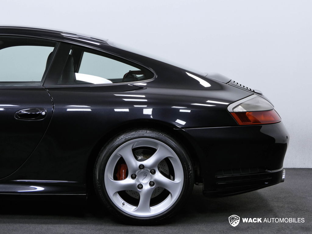 Porsche 996 Carrera 4S