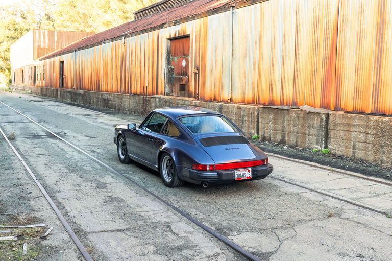 Porsche 911 Carrera 3.2 (US)