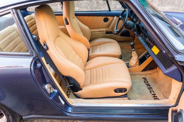 Porsche 911 Carrera 3.2 (US)