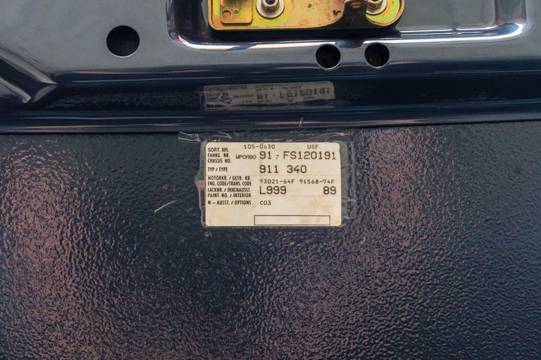 Porsche 911 Carrera 3.2 (US)