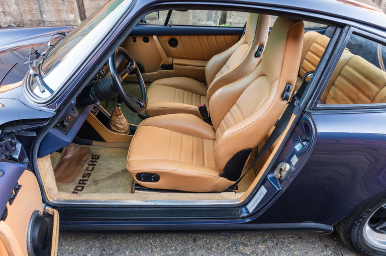 Porsche 911 Carrera 3.2 (US)