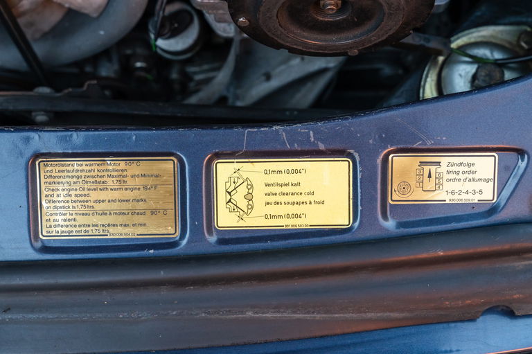 Porsche 911 Carrera 3.2 (US)