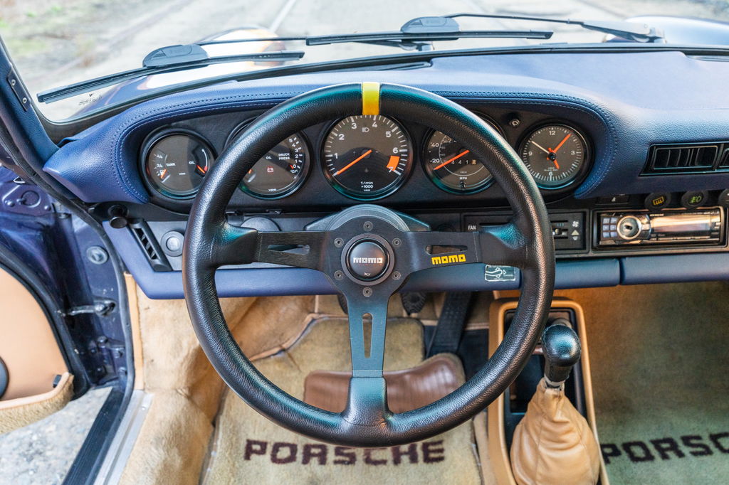 Porsche 911 Carrera 3.2 (US)