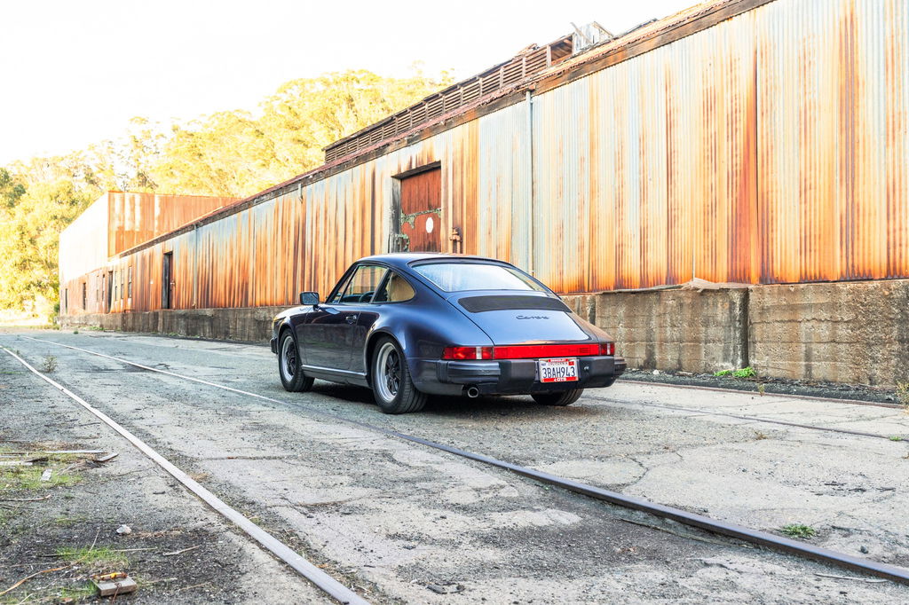 Porsche 911 Carrera 3.2 (US)
