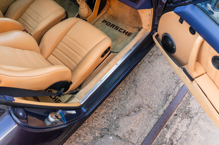 Porsche 911 Carrera 3.2 (US)