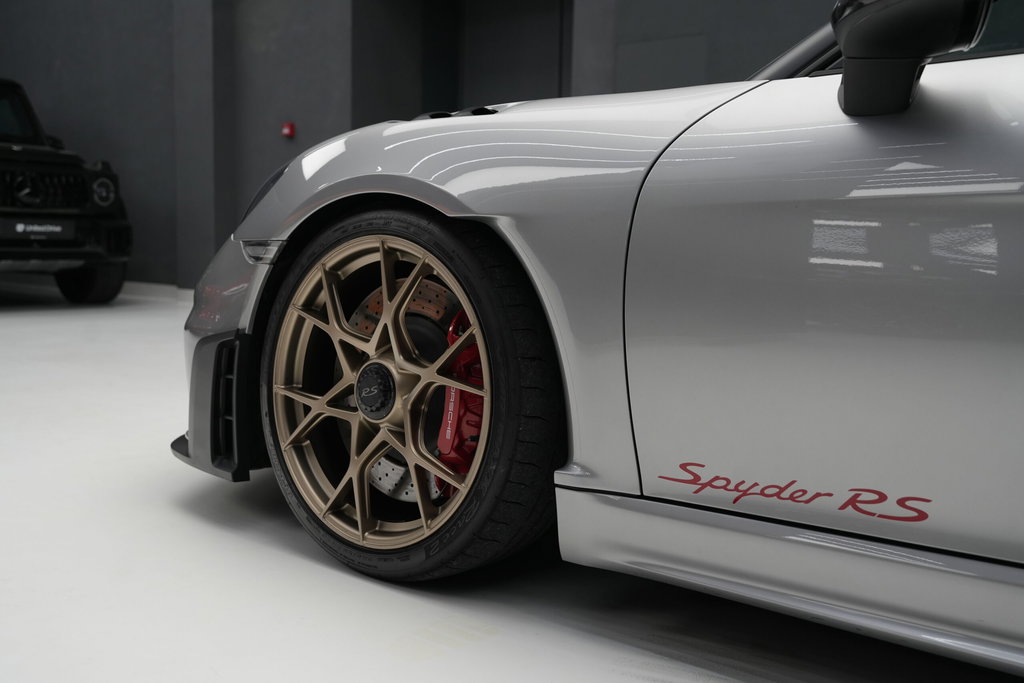 Porsche 718 Spyder RS