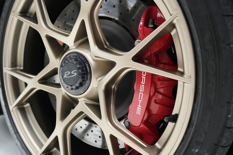 Porsche 718 Spyder RS