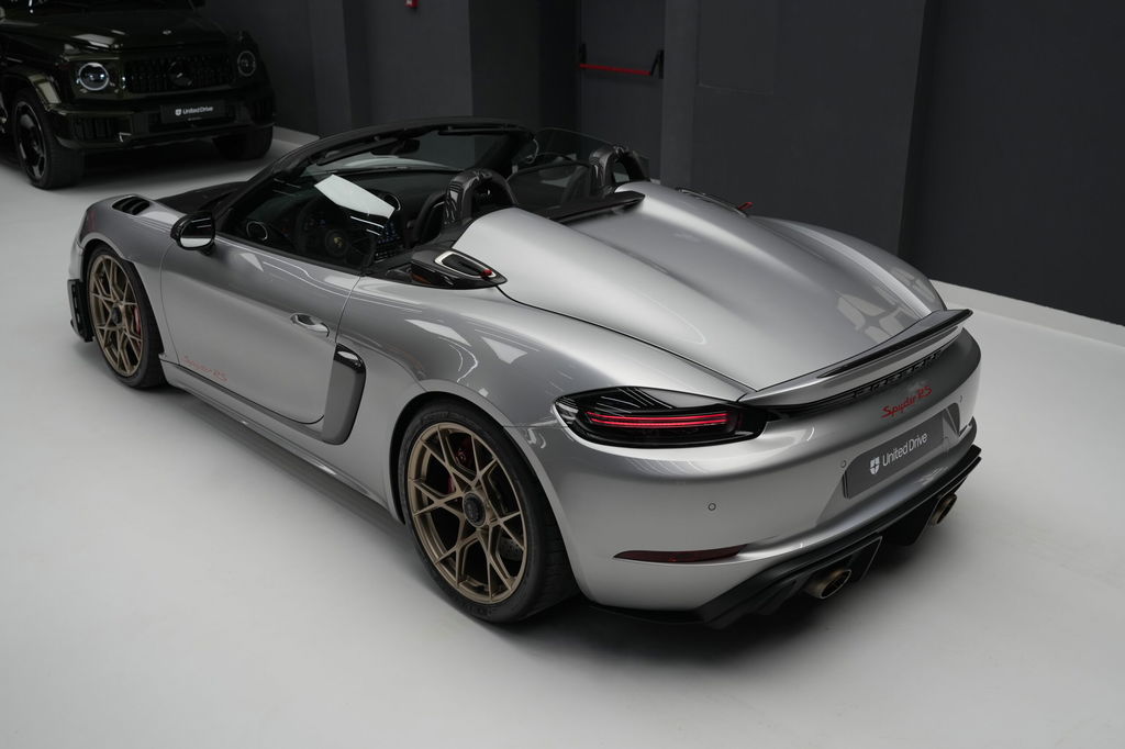 Porsche 718 Spyder RS