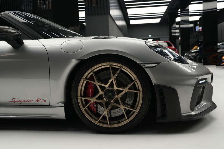 Porsche 718 Spyder RS