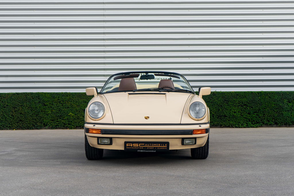 Porsche 911 Carrera 3.2 Speedster