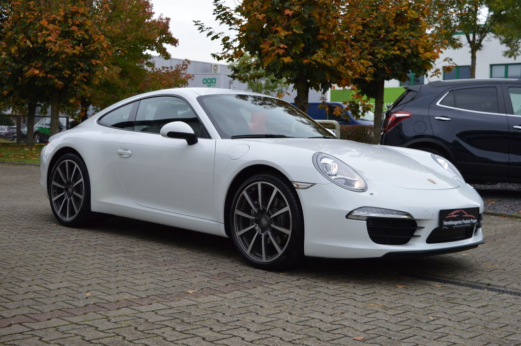 Porsche 991 Carrera