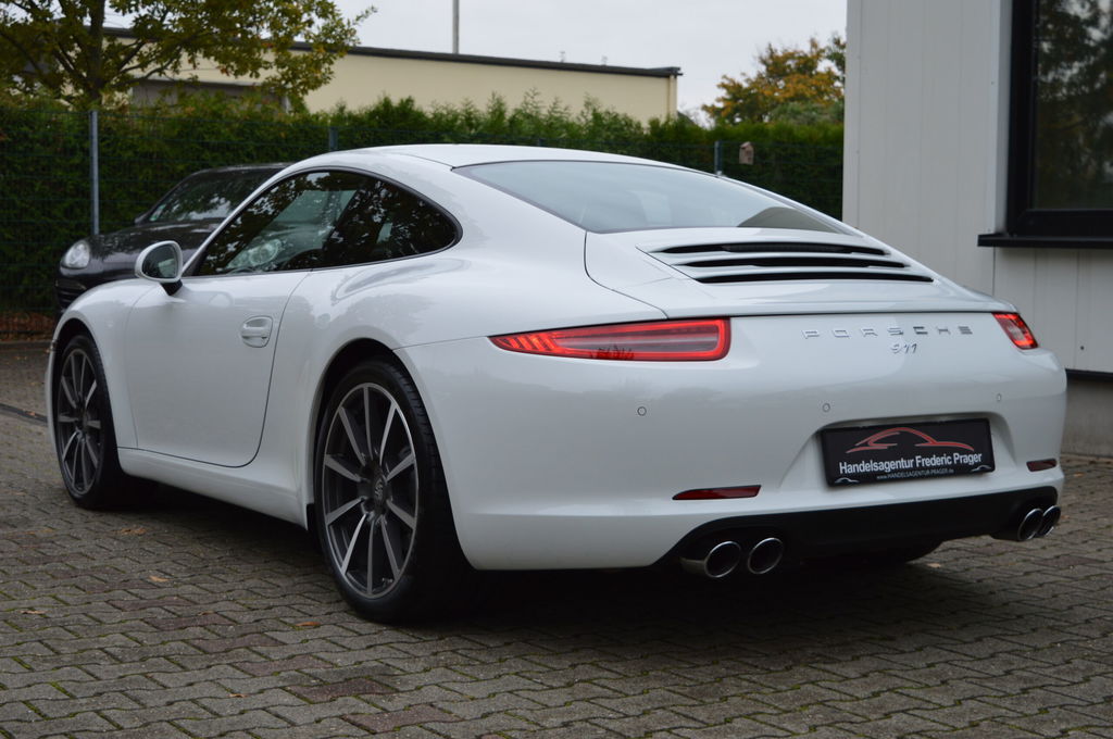 Porsche 991 Carrera