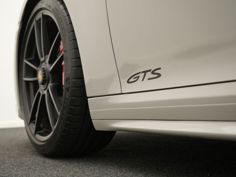 Porsche 992 Carrera GTS