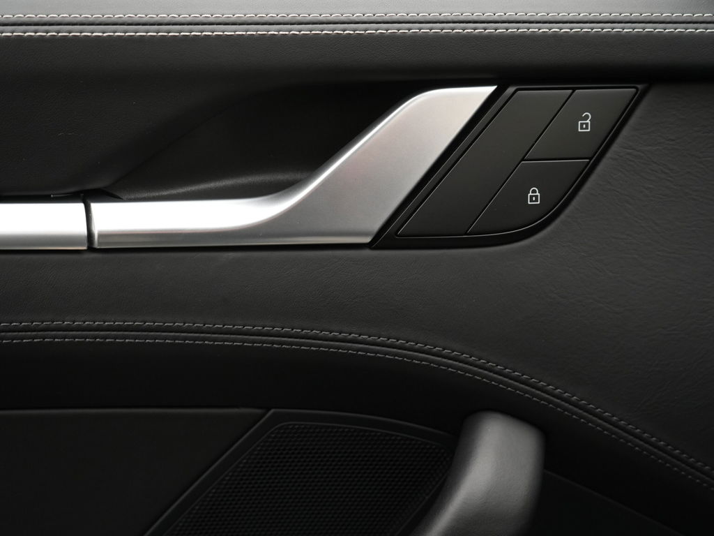 Porsche 992 Carrera GTS