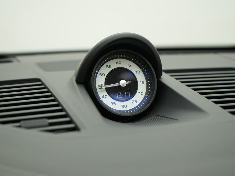 Porsche 992 Carrera GTS