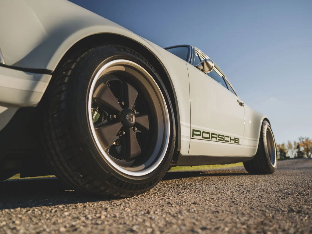 Porsche 911 Reimagined by Singer