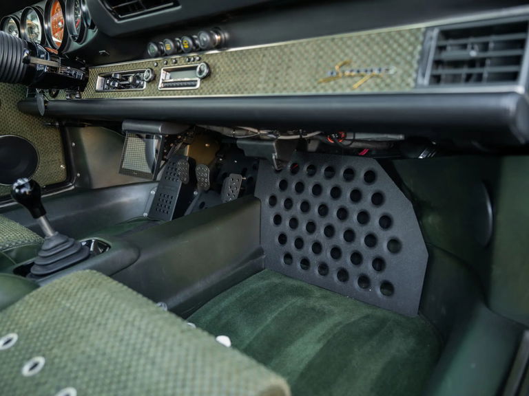 Porsche 911 Reimagined by Singer