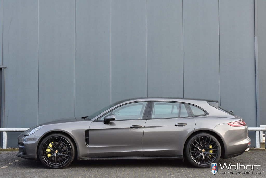 Porsche Panamera 4