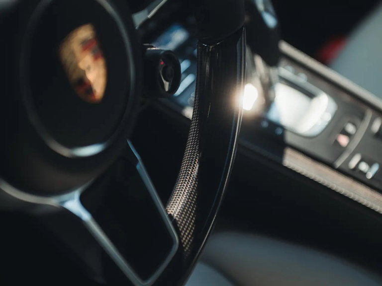 Porsche 718 Cayman