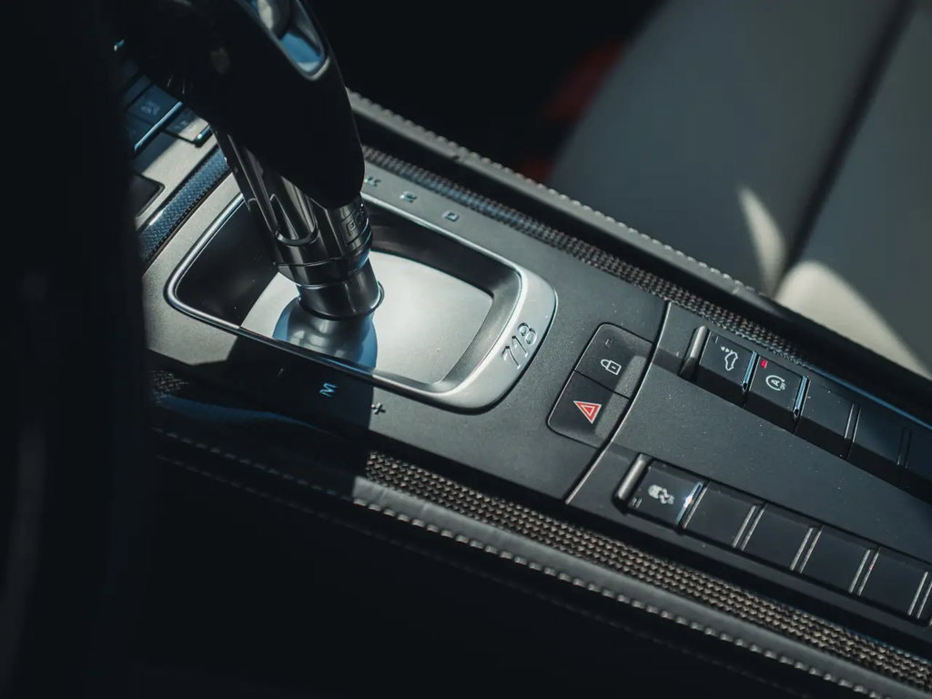 Porsche 718 Cayman