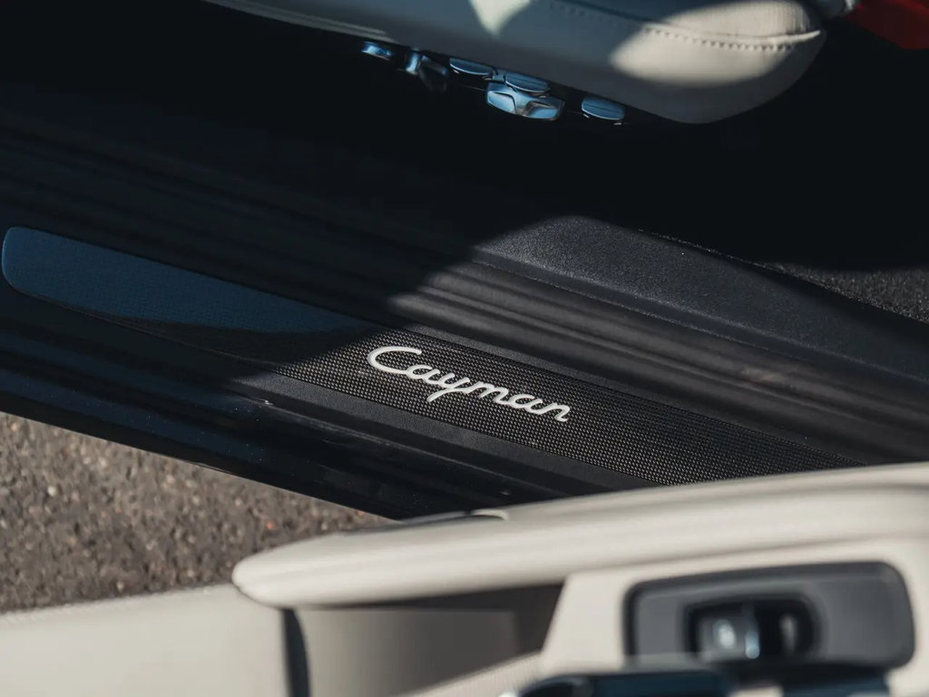 Porsche 718 Cayman