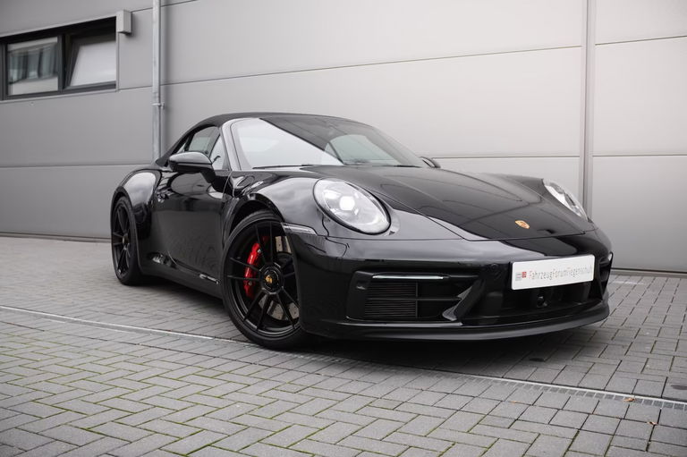 Porsche 992 Carrera GTS