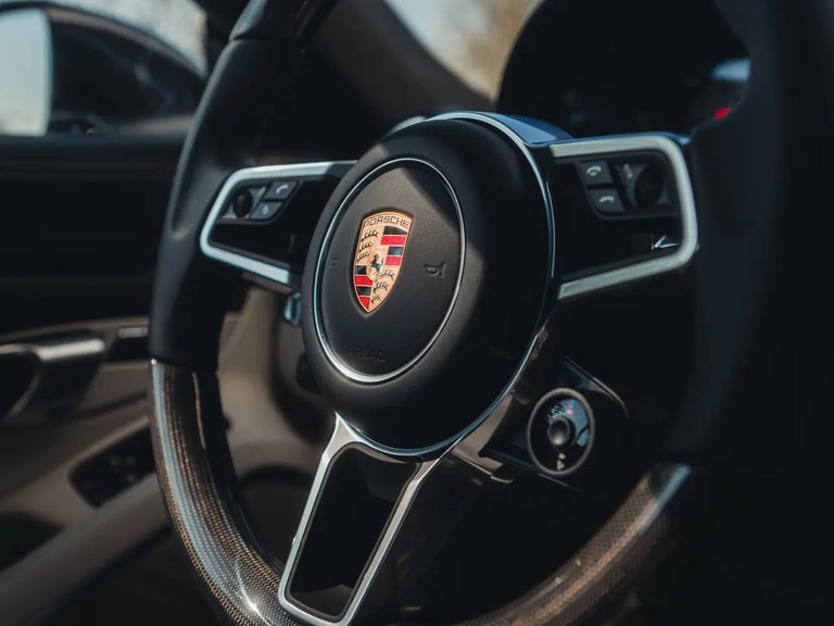 Porsche 718 Cayman