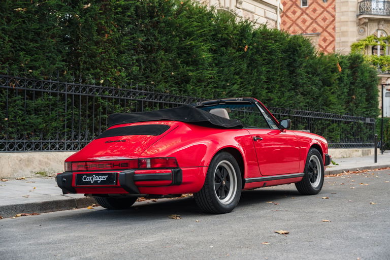 Porsche 911 Carrera 3.2 (US)