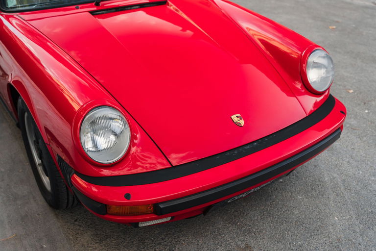 Porsche 911 Carrera 3.2 (US)