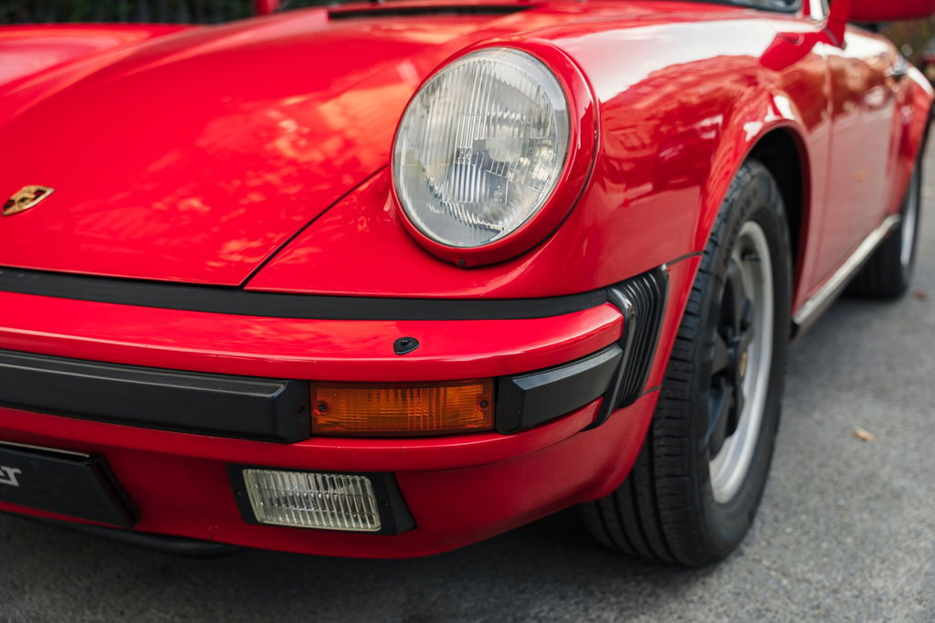 Porsche 911 Carrera 3.2 (US)