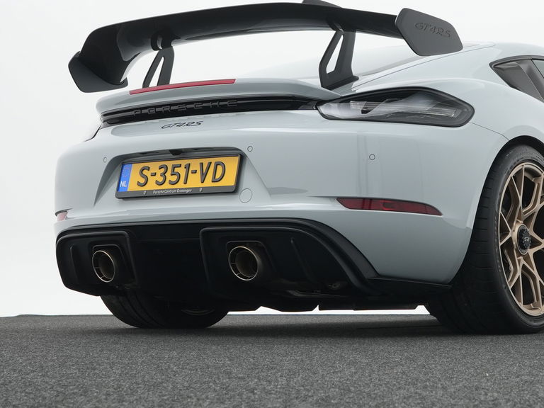 Porsche 718 Cayman GT4 RS