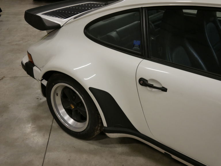 Porsche 911 Turbo 3.3