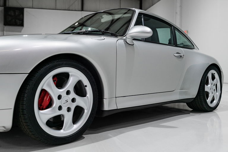 Porsche 993 Carrera 4S