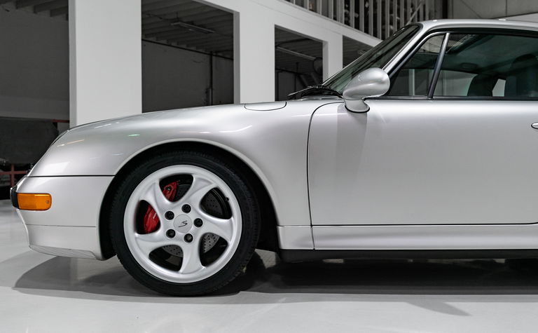 Porsche 993 Carrera 4S