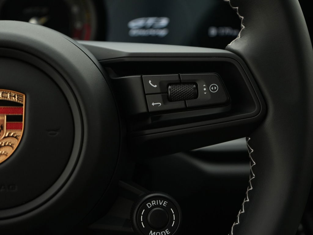 Porsche 992 GT3 Touring