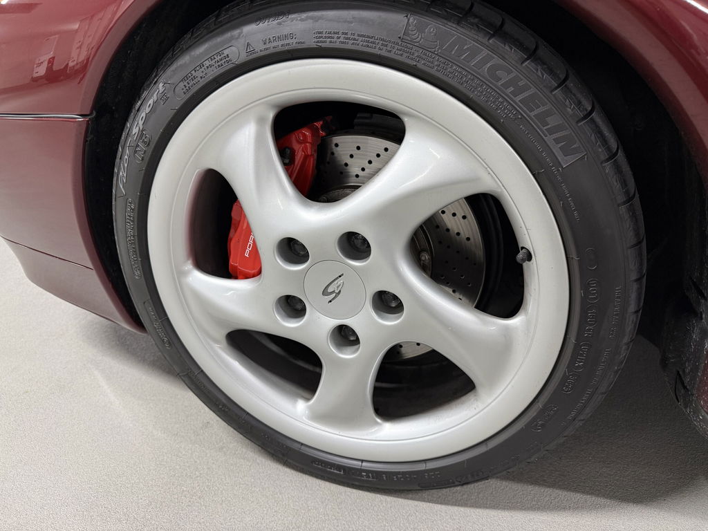 Porsche 993 Carrera 4S