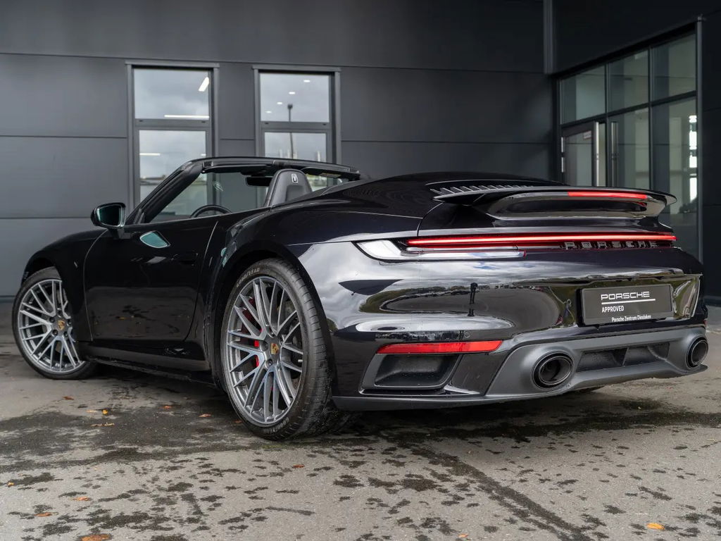Porsche 992 Turbo