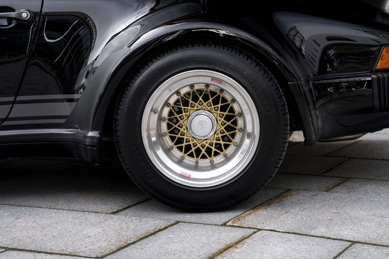 Porsche 911 Turbo 3.3