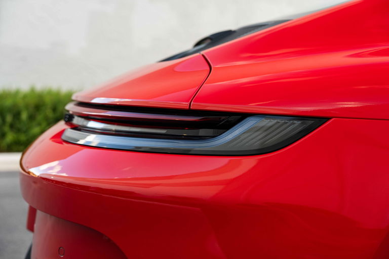 Porsche 992 GT3 Touring