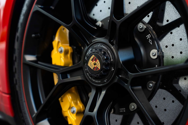 Porsche 992 GT3 Touring