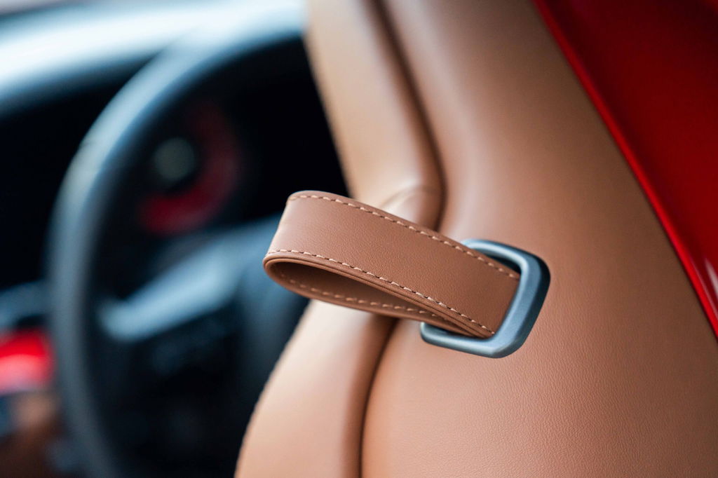 Porsche 992 GT3 Touring